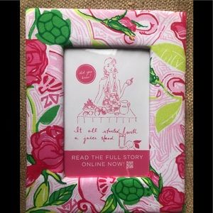 LILY PULITZER DELTA ZETA PICTURE FRAME
